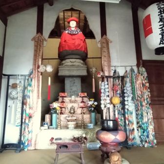 立江地蔵大菩薩様🙏
かなり大きくてビックリしました
住職さんにお話を伺うことができました
安政の時代（1850年代）四国立江寺（四国八十八ヶ所霊場 第19番札所）からこちらへ鎮座されたそうです