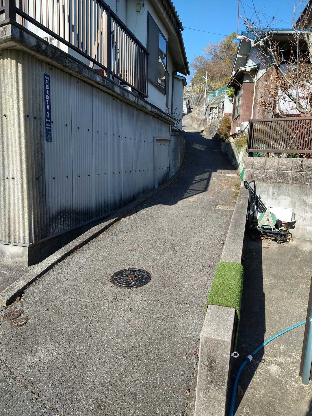 高山へ。ここを進みます。
