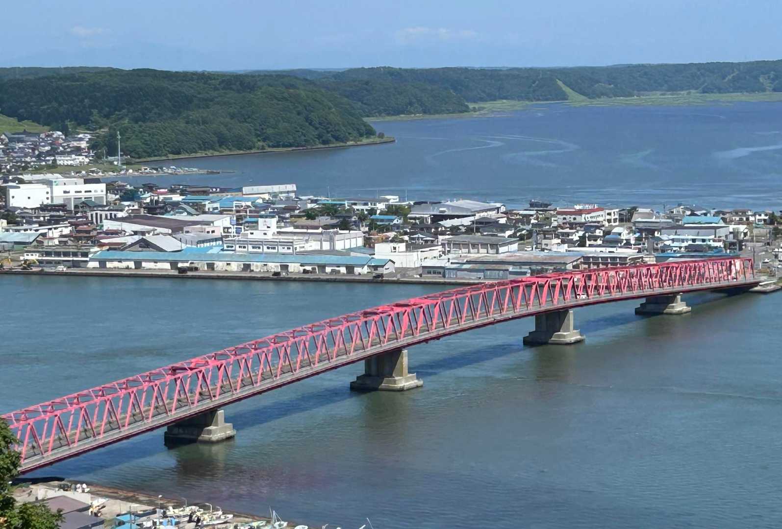 美しいピンク🩷の橋
渡る時も華やかだった