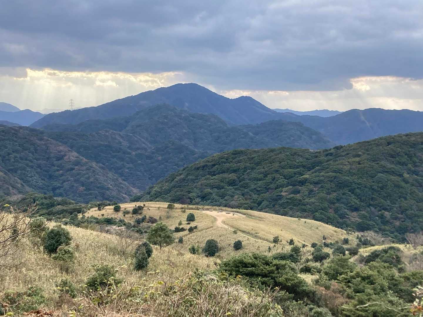 小文字山登山口-小文字山-足立山-冨野山-大台ヶ原-戸ノ上 縦走コースの
