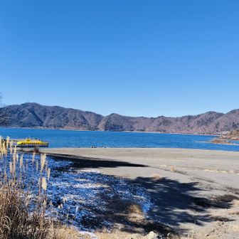 登りは気づきませんでしたが、本当に本栖湖のすぐ手前からスタートしたようです