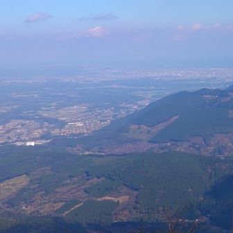 少し霞んでいますが宮崎市街地が良く見えます🥴