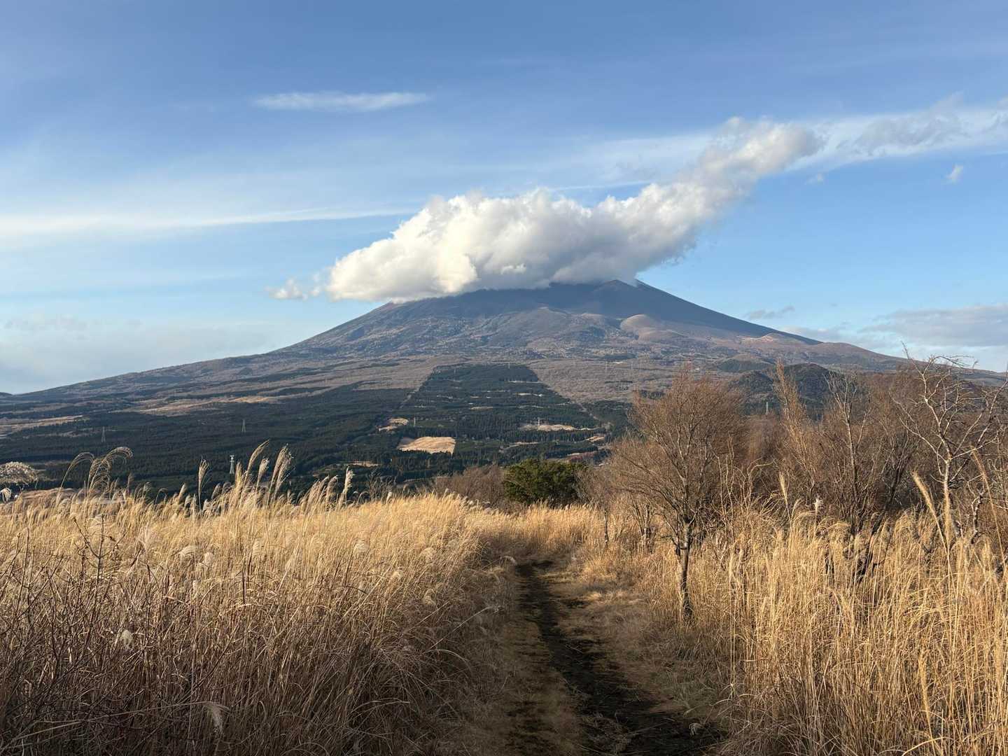 富士山見ながら下山のはずが雲かかっちゃったー