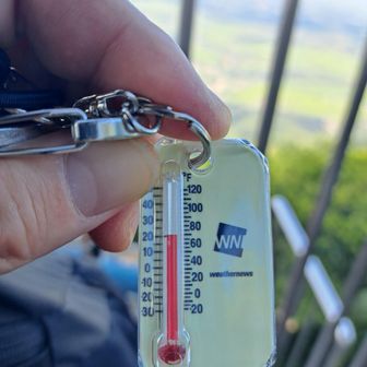 山頂は20度位で登り易かった！