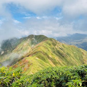 ガスが切れたのですかさず北岳へ