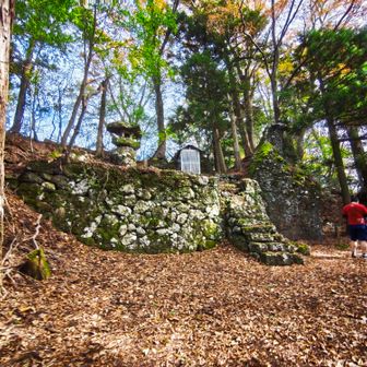 ついに、登り切ると
青葉山妙見大権現に到着