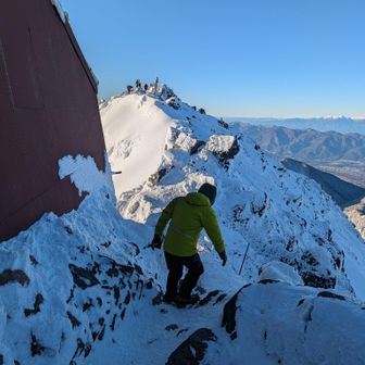 さ、山頂はすぐそこ。
