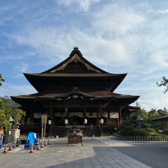 いよいよ善光寺本堂です。