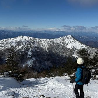 烏帽子岳へ向かいます