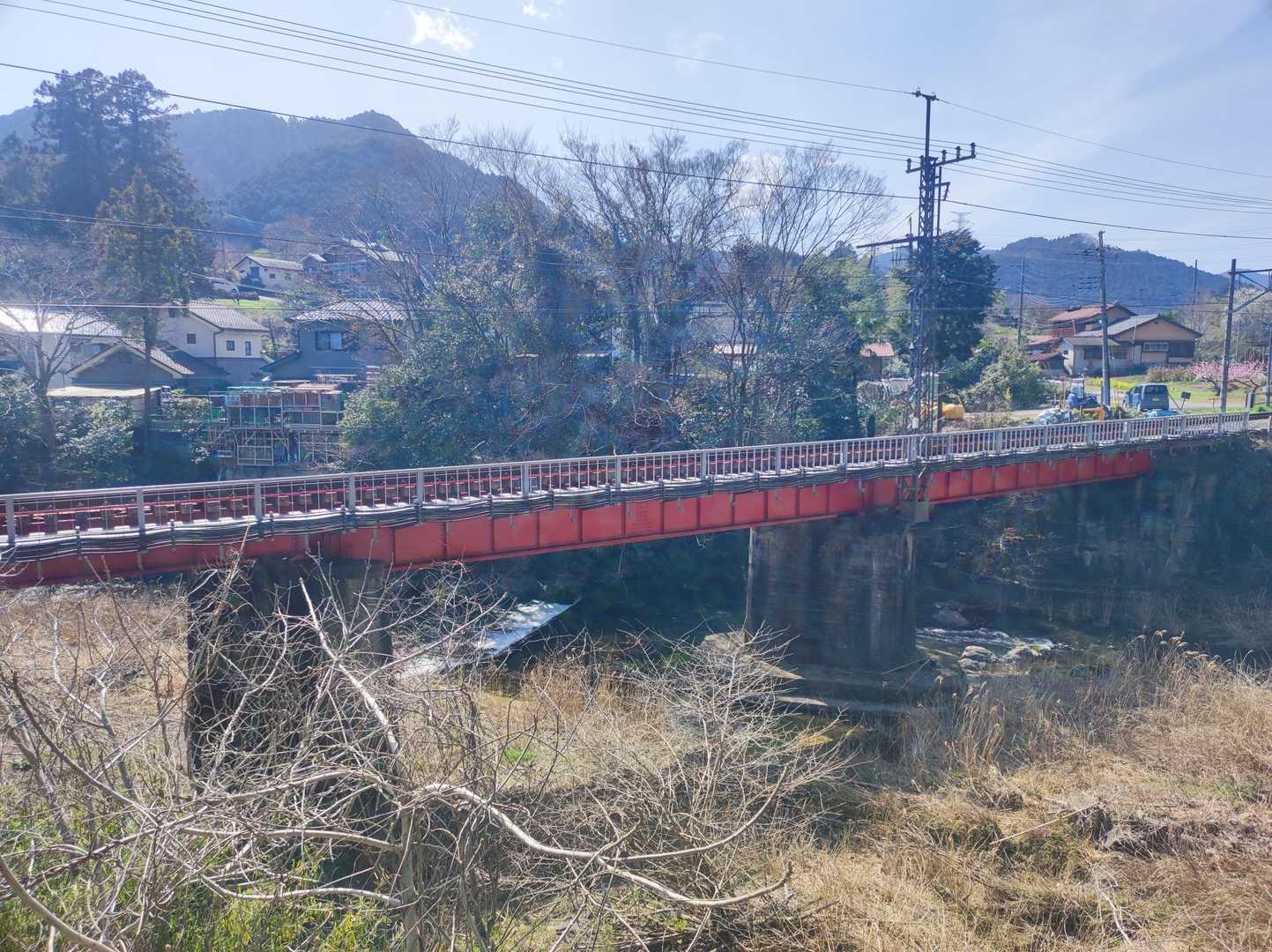 秩父線の赤い鉄橋