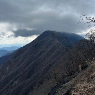 そして目指す十枚山にはなんとも邪悪な雲⛈️😱