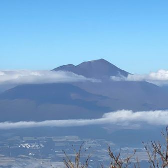 岩手山は姫神山の夫
そして、早池峰山は岩手山の恋人

昔伝説恐るべし😳