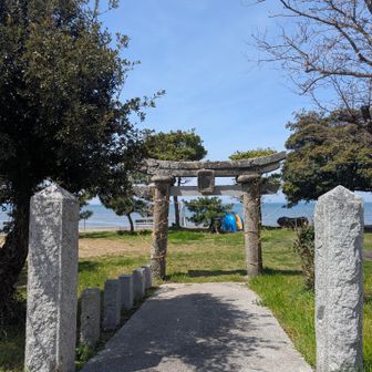 恋叶ゆうひテラスの横にあります⛩️