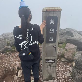 帽子を反対につけるべきでした👒