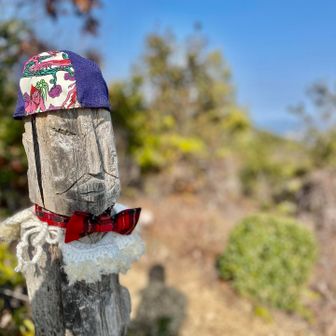 急登ルートを経て今日ふたつ目の北山到着‼️
北山オジサン、ウクライナ仕様じゃなくなってた🇺🇦
