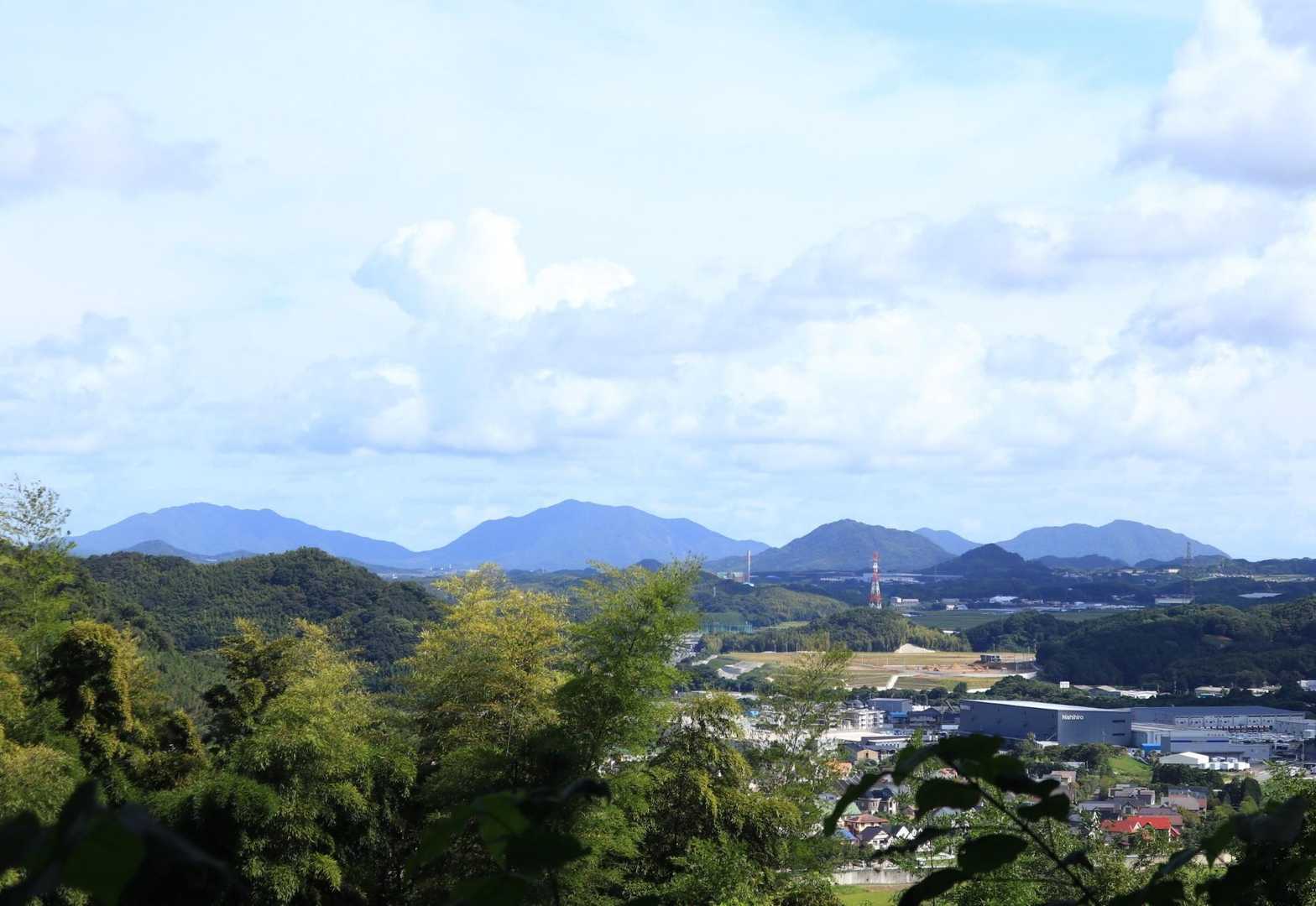 四塚と許斐山
