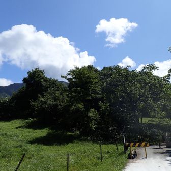 無事下山できました！
いそいそ着替えて🚗