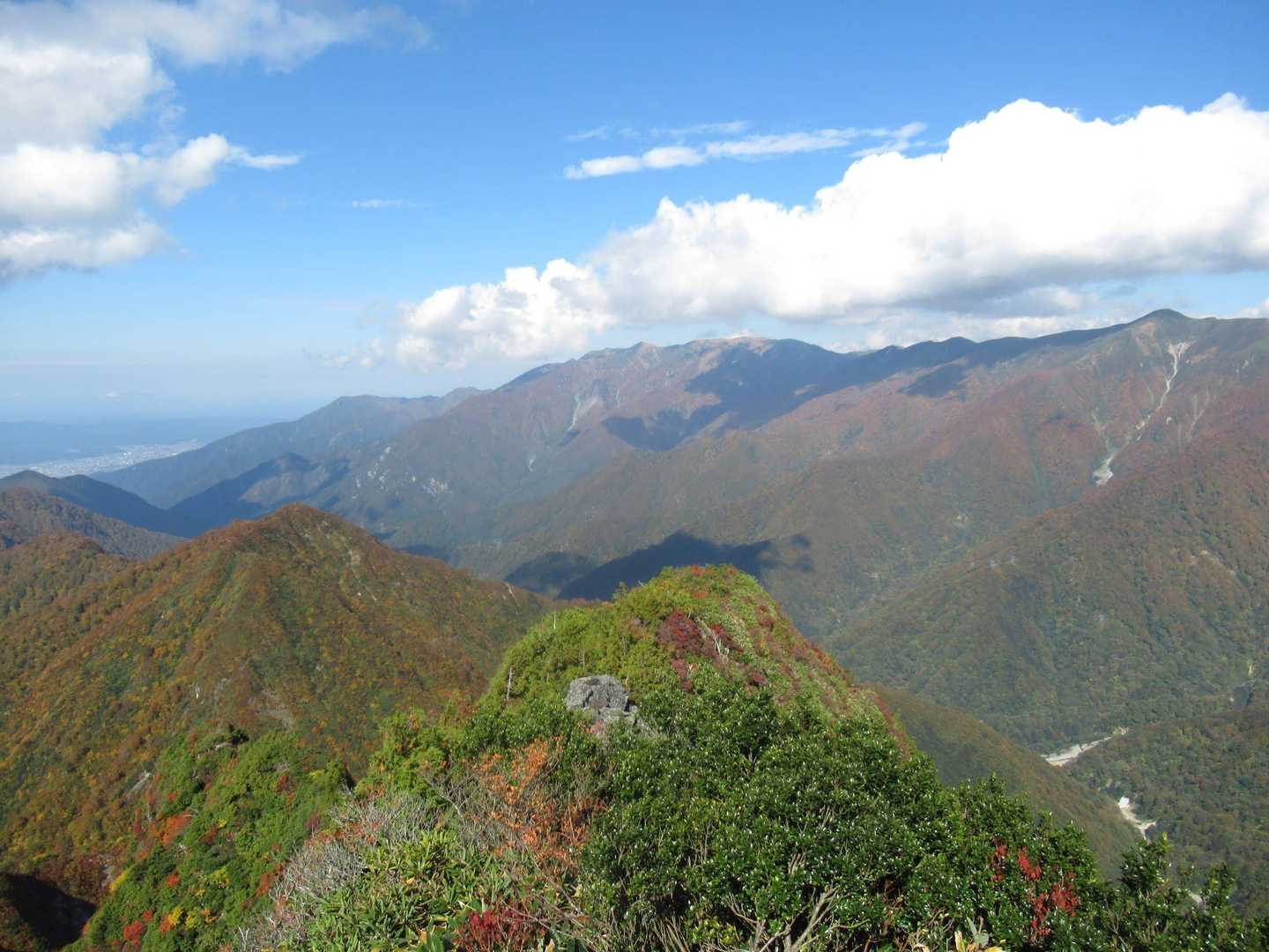 巻機山