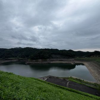 城山湖。渇水してます。
