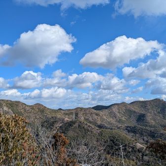 地徳山頂にて①：今日前半の山々