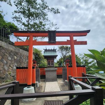 松浪大明神社⛩️
ケーブル山頂駅の駐車場の横に神社があったの知らなかった