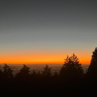 朝日が待ちきれないので下山しちゃいましょ