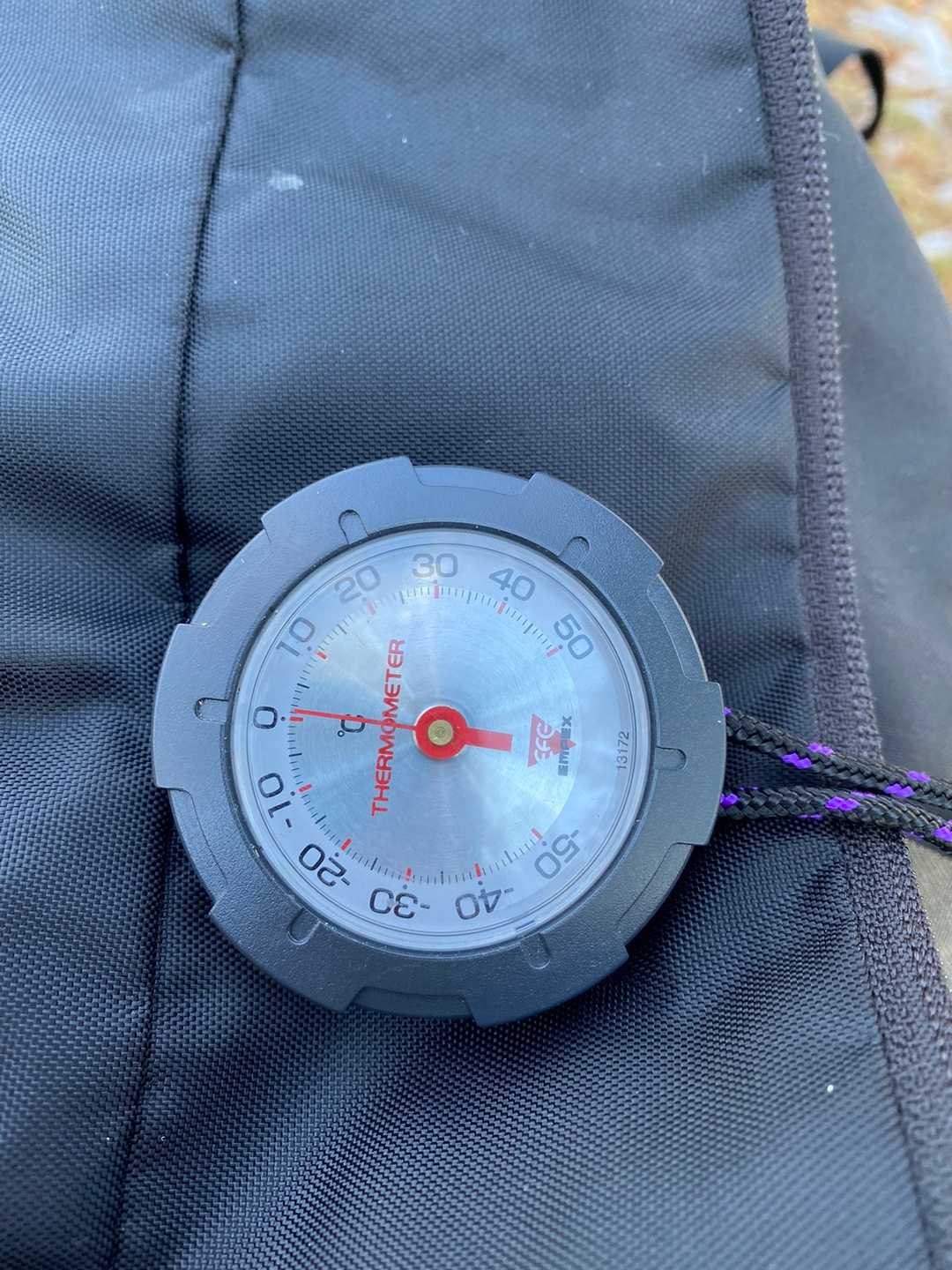 常光寺山よりだいぶ寒いと思ったら、気温1℃になってた😵