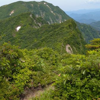 北岳でお会いしたYABOTENSさん達2人が、登って行きました👍️