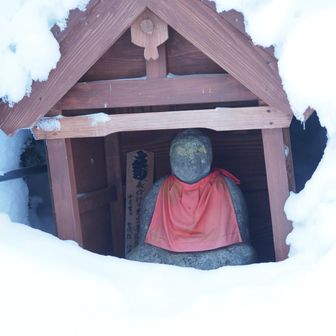 お地蔵さまにご挨拶。
帰りはお会いできなかったな。。。