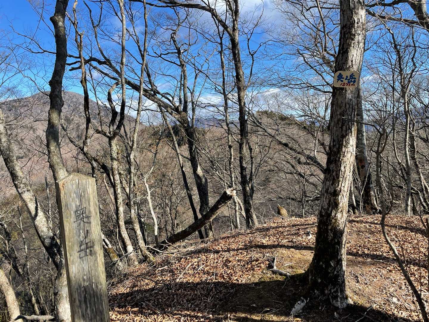 奥ノ岳1,371mに来ました
まだまだ先は長いですが、頑張ります💪🏻