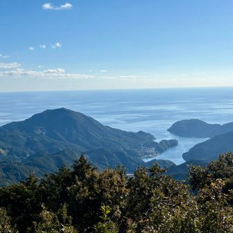 桜の森広場から臨む頂山とオハイ方面