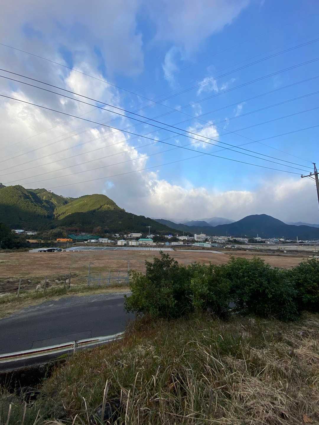 雲行きも怪しくなってきたし😂晴れちゃうんかい☀️