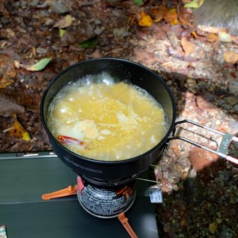 熱で水分を飛ばして完成の、湯切りなしタイプだけど...
ベストな火加減がよくわからない😅