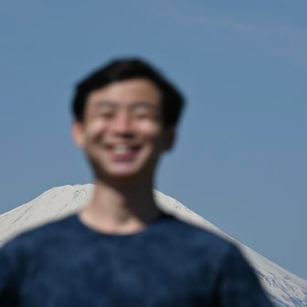 ツ