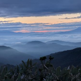雲海が..浮かぶ島