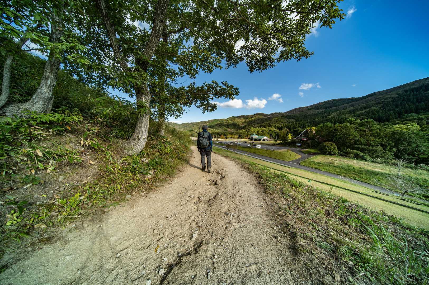 南登山口に帰ってきました