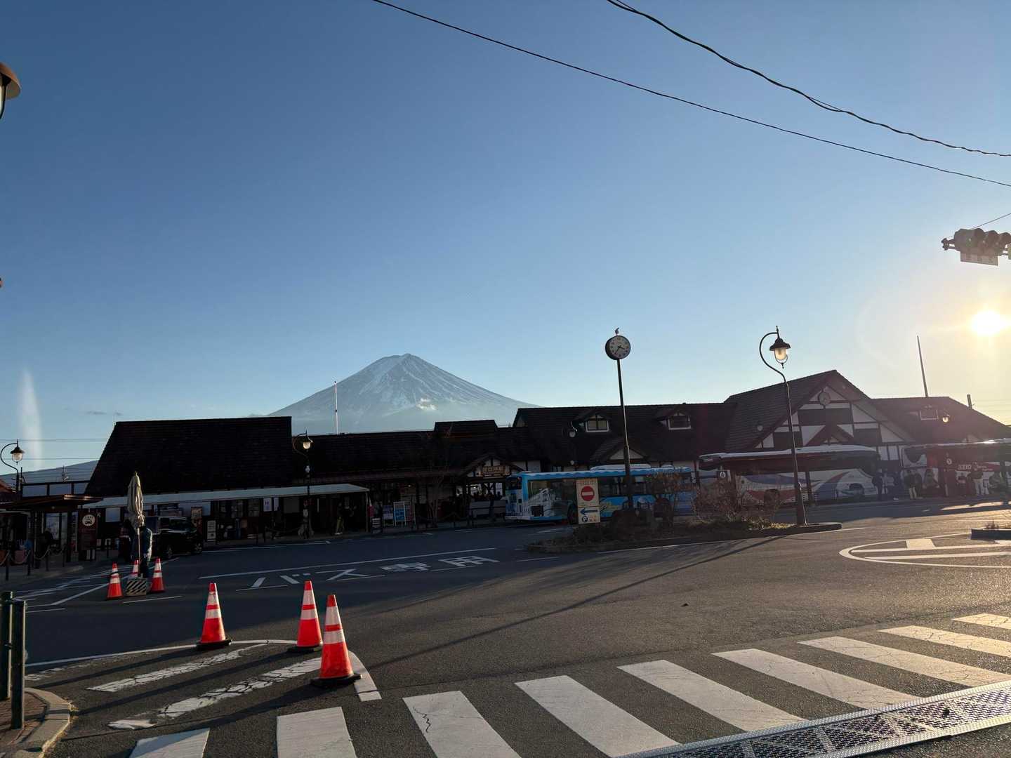 河口湖駅でゴール。
ここもインバウンドの方達がたくさん