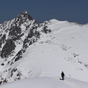 帰りは宝剣にむかってあるいていく
