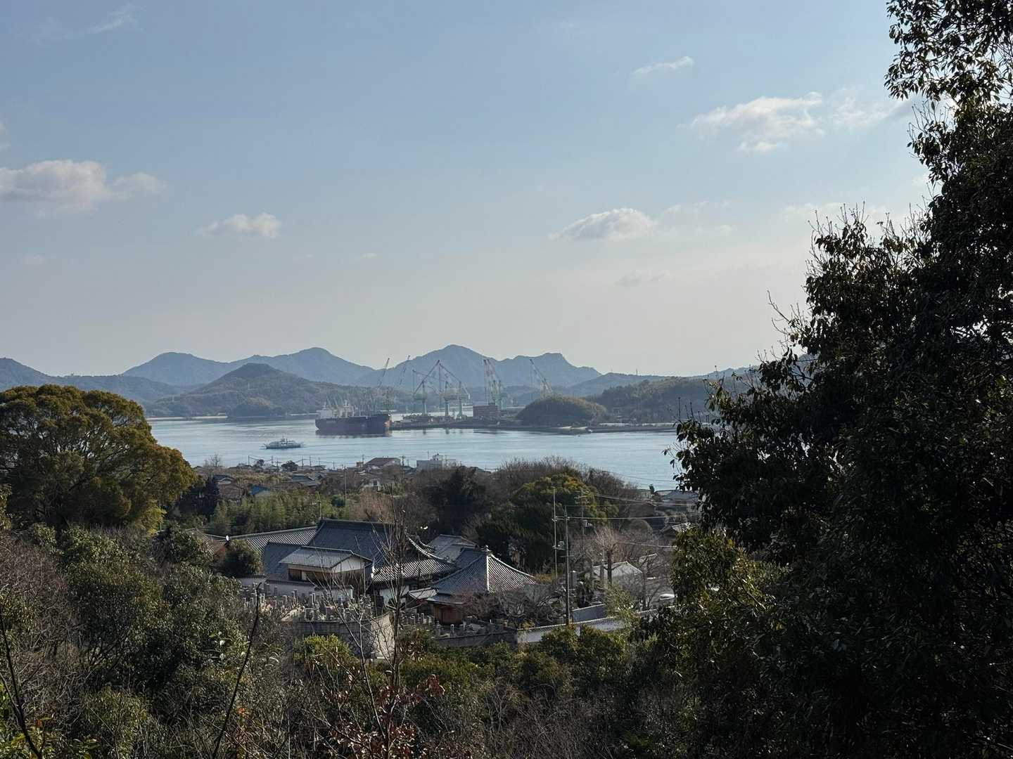 もういい眺めだけどやっぱり山頂の方が眺めがいいみたい✨