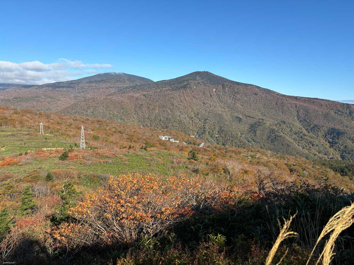 左）中吾妻山
右）東吾妻山