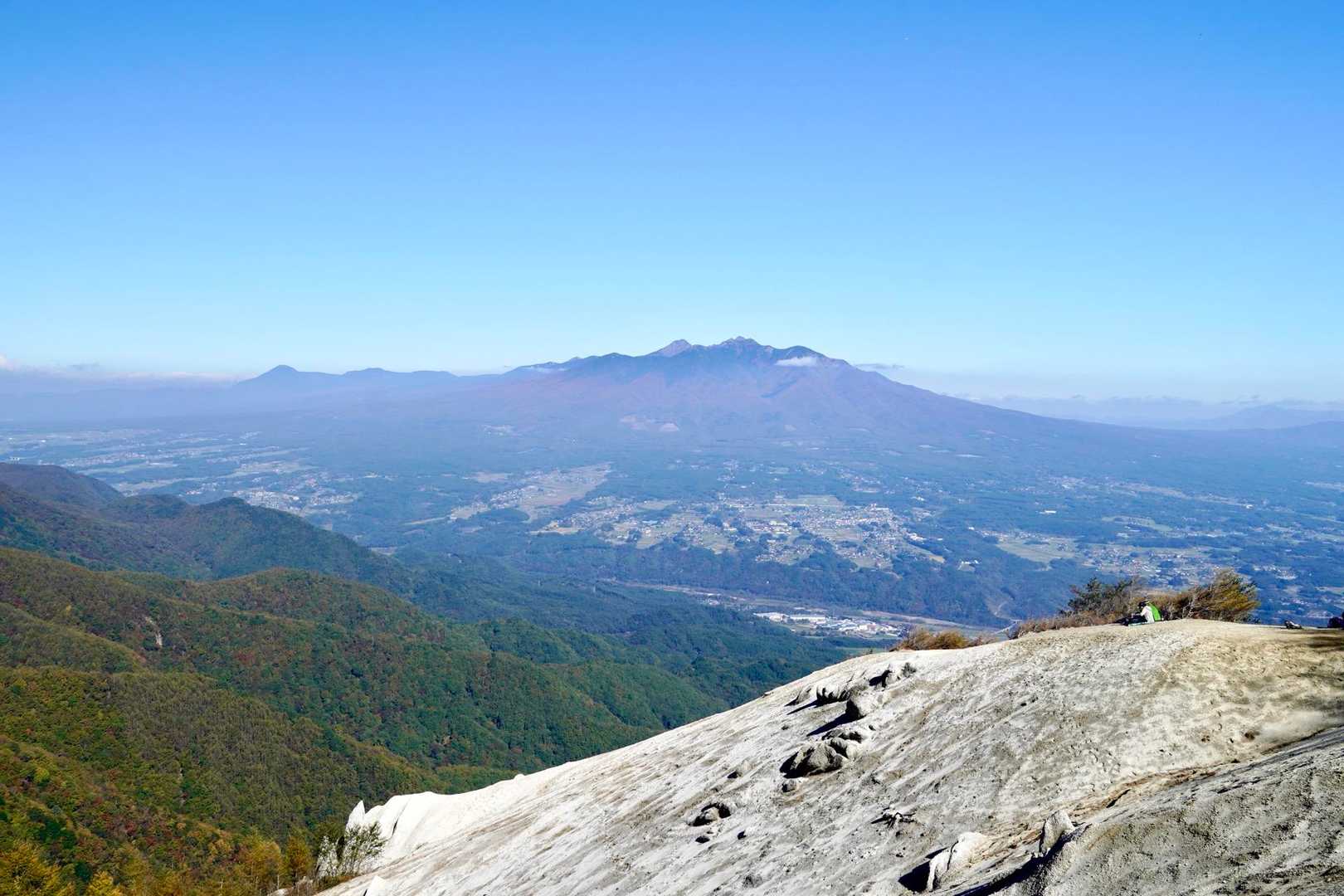 八ヶ岳の全容が裾野まで綺麗に見える山もなかなか無いですよね