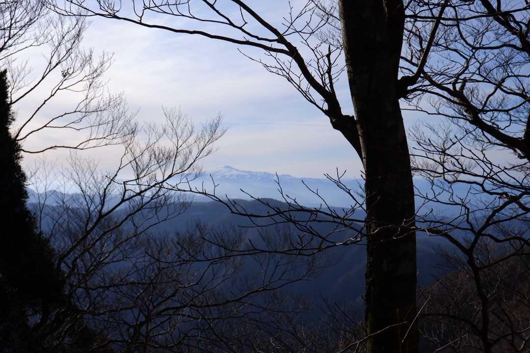 そして月山。分岐まで戻って展望地の赤剥へ