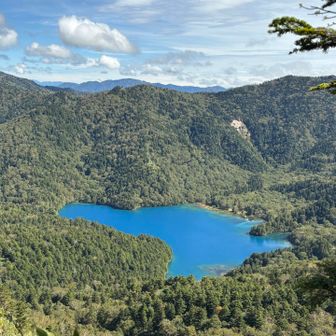 大沼池🟦美しい😍
すぐ近くまで行けるけど、今回はパス
ピーク目指さない山歩で、周回もしてみたい🤗