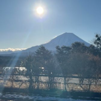 精進湖畔から出発