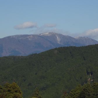 蓬莱山も割と近くに見えています。
