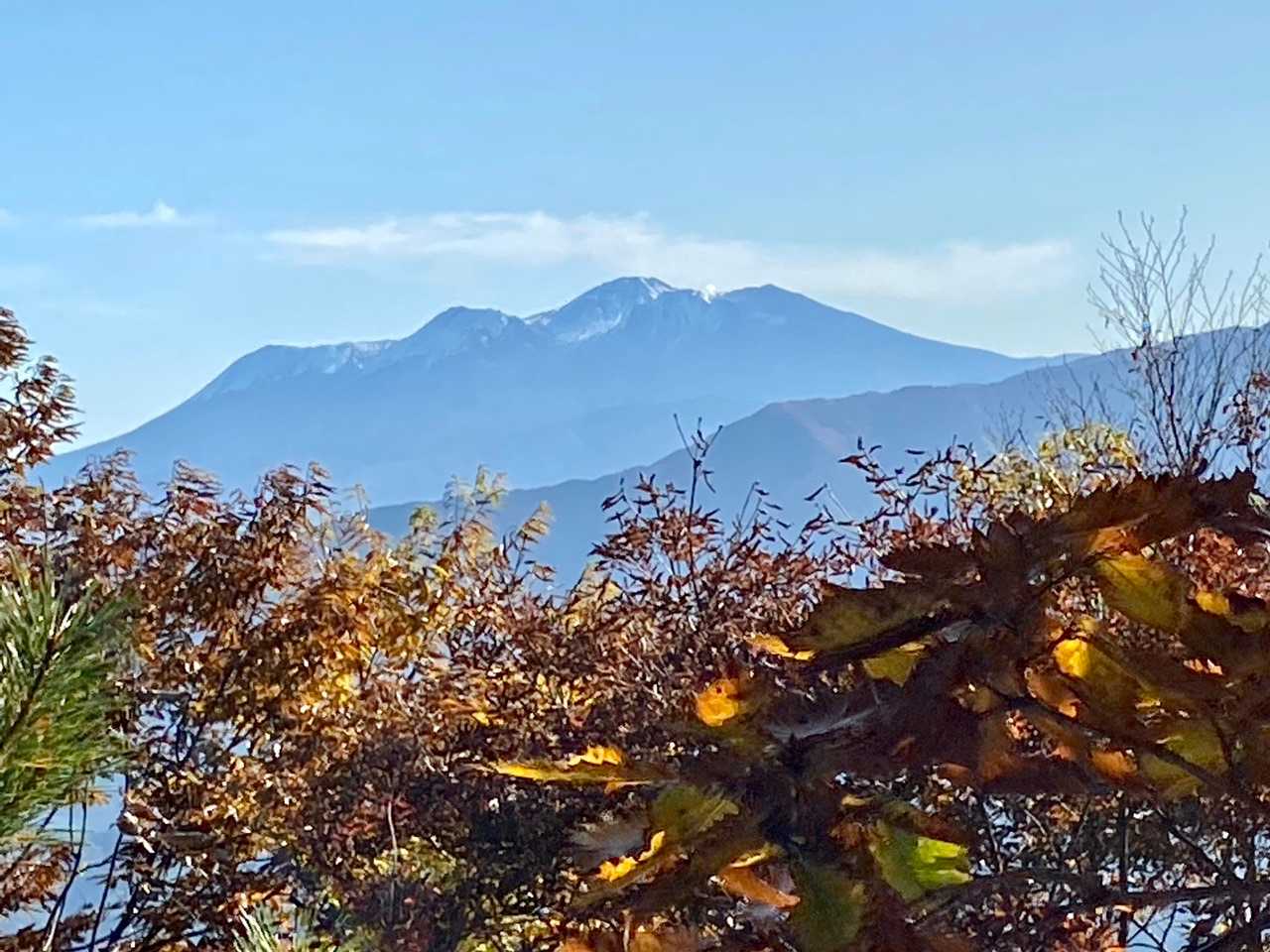 御嶽山アップして
煙も出てる