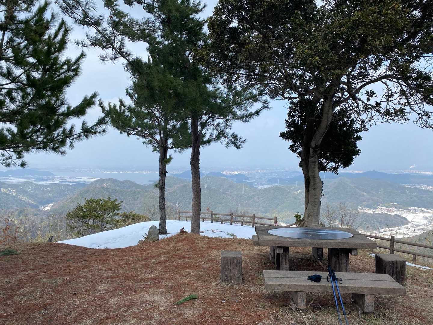 要害山に戻って遅めのお昼タイム