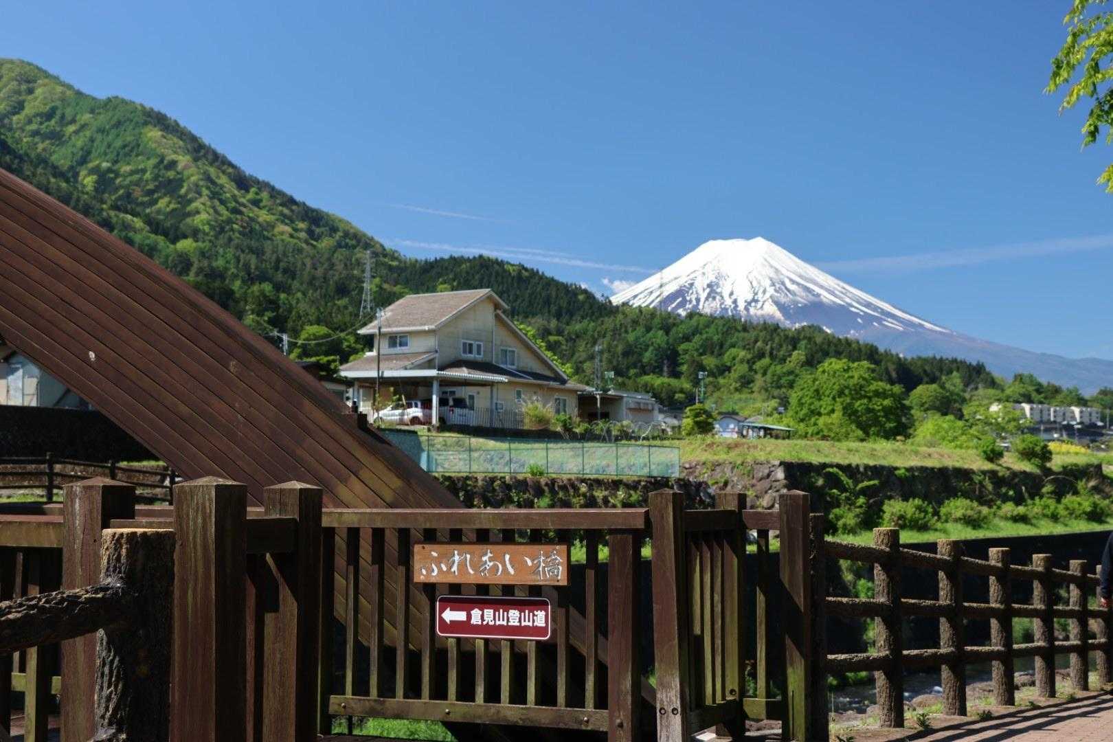 すっきりと晴れました
富士山と新緑が美しい