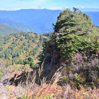 仙人がいそうな岩