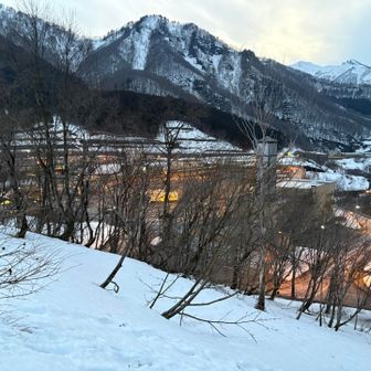 遅くなってしまうので、自分もぼちぼち下山
今後の荒天でまた埋まるかもですが、埋まらず誰かの役に立つようなら、頑張って掘ったかいがあるってもんです

諦めずに掘り抜けたことに、ただただ満足です😊
見守ってくださった方々、ありがとうございました